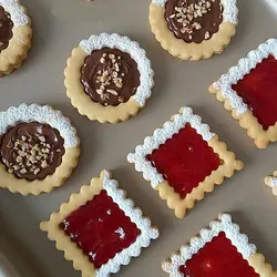 کاتر دو طرفه شیرینی پزی بهگز مدل مربع مجموعه 5 عددی