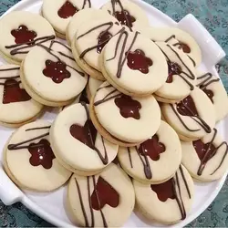 کاتر شیرینی پزی بهگز مدل Flowers مجموعه 6 عددی