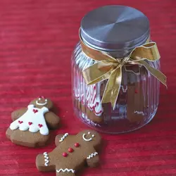 قیمت مشخصات خرید اینترنتی کاتر شیرینی پزی بهگز مدل آقا و خانم زنجبیلی مجموعه 2 عددی