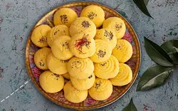 مهر نان برنجی و شیرینی قندی کریستالی بهگز بسته 2 عددی