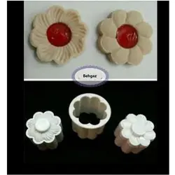 کاتر فشاری شیرینی مربایی مدل گل هشت پر