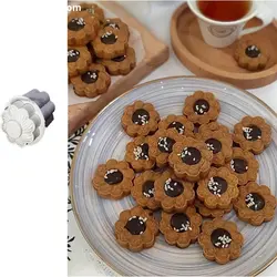 کاتر فشاری شیرینی مربایی مدل گل هشت پر