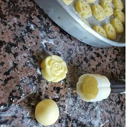 کاتر فشاری شیرینی مربایی مدل گل رز