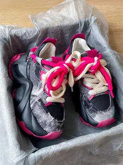 کتونی طرح لی J-Y