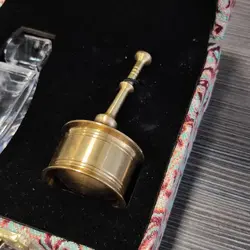 ظرف زعفران هدیه مناسب 1 گرم زعفران به همراه هاون - زعفران آناقاین