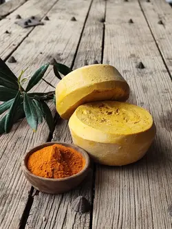 صابون زیتون سنتی حاوی پودر زرد چوبه (2 عددی)