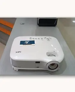 ویدئو پروژکتور استوک ان ای سی مدل VT670