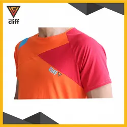 تیشرت هندسی د کلیف سبز The Cliff Geometric T-shirt - وازم کوهنوردی اسنوند