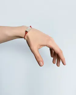 دستبند کیوب و بند پرگره