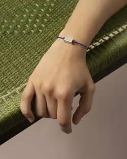 دستبند کیوب و بند پرگره