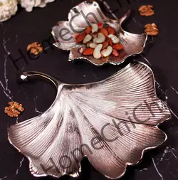 برگ نیلوفر نقره ای کوچک