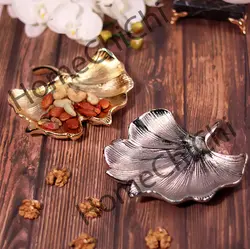 برگ نیلوفر نقره ای کوچک