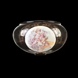 زیردستگاه لامپا مشکی