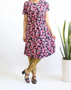 پیراهن گل سرخ