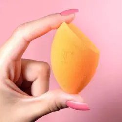 بیوتی بلندر اسفنجی ریل تکنیک Real Techniques Real Technique Miracle Complexion Sponge