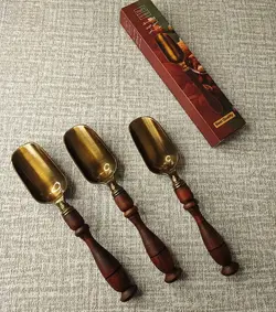 قاشق آجیل دسته چوبی اعلاء