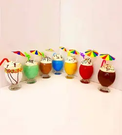 لیوان بستنی چتر دار