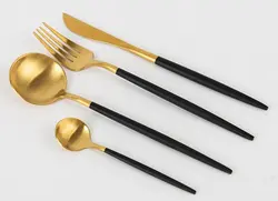 ست قاشق چنگال طلای (سفید/مشکی)
