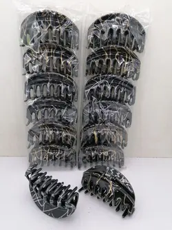 کلیپس هلالی مشکی خط دار