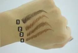 مداد ابرو وو درب شیشه ای