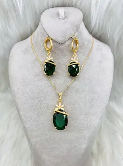 نیم ست نگین سبز کد 1060091 -3