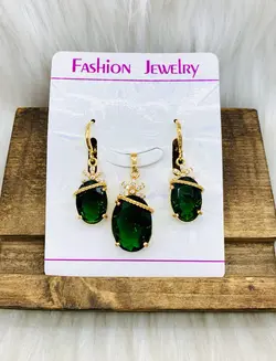 نیم ست نگین سبز کد 1060091 -3