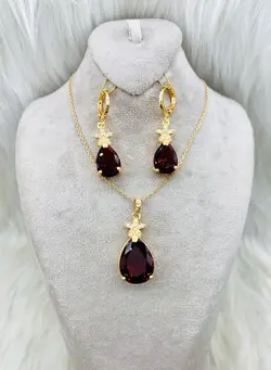 نیم ست نگین قرمز کد 1060091