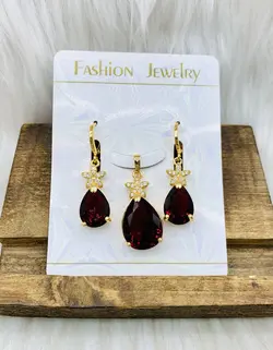 نیم ست نگین قرمز کد 1060091