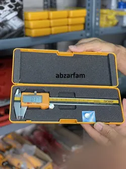 کولیس دیجیتالی دینگی