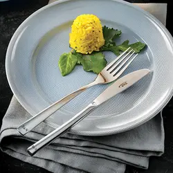 سرویس قاشق و چنگال 136 پارچه فلورانس جعبه چوبی پایه‌دار ویژه عروس و داماد