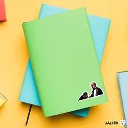 استیکر لپ تاپ پدرخوانده - بوسیدن دست دون کورلئونه