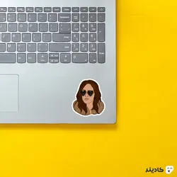 استیکر لپ تاپ مستر ربات - دارلین و عینکش