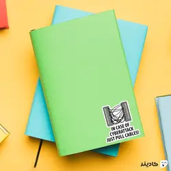 استیکر لپتاپ در حمله‌ی سایبری فقط کابل‌ها را بکشید