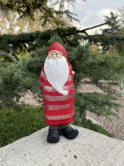 مجسمه بابانوئل کلاه قرمز