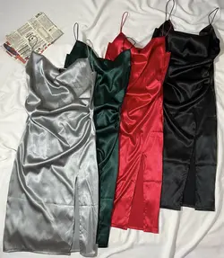 پیراهن ساتن یقه شل چاکدار(1824)