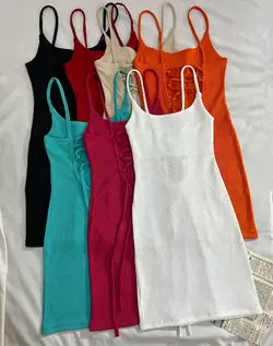 پیراهن پشت باز(1995)