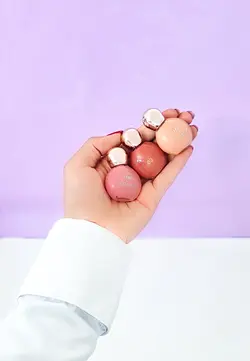 رژگونه مایع قلبی هدی موجی (Hudamoji Liquid Blusher Water Embellish Texture)