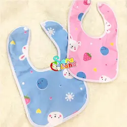 پیش بند نوزاد مخمل چاپی طرح چتر صورتی
