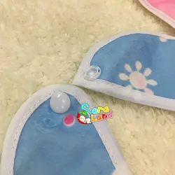 پیش بند نوزاد مخمل چاپی طرح چتر صورتی