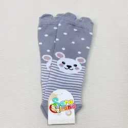 جوراب ساق بلند نوزاد نخی طرح خرس طوسی - پوشاک و سیسمونی سارالند