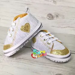 پاپوش نوزاد اکلیلی طرح قلب طلایی