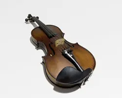 ویولن WOLF کپی استرادیواری سایز 4/4