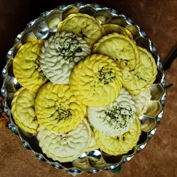 کلمپه گردویی زعفرانی مخصوص بیجاری کرمان - 1200 گرم