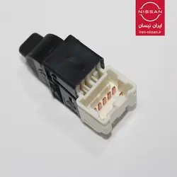 کلید شیشه بالابر عقب چپ پیکاپ ژاپنی