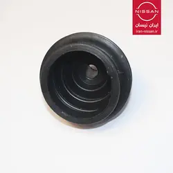 گردگیر روی گیربکس پیکاپ ایرانی