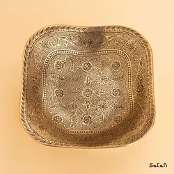 آجیل خوری برنجی طلایی پایه دار مربع