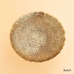 شیرینی خوری برنجی طلایی پایه دار مدل دالبری