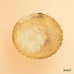 شیرینی خوری برنجی طلایی پایه دار مدل دالبری