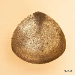 شیرینی خوری برنجی طلایی هندی سه پایه مثلث