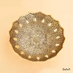 شیرینی خوری برنجی طلایی مشبک مدل اشک